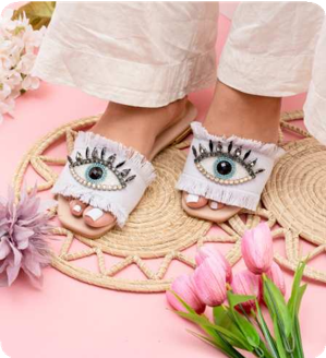 Sandalia con ojos (PlanaS)