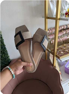 Sandalia plana con broche (Ficher04)