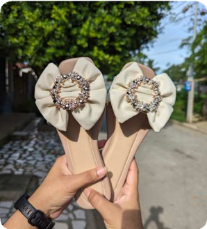 62 Sandalia plana con lazo (Ficher04)