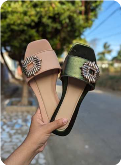 Sandalia plana con hevilla (Ficher04)